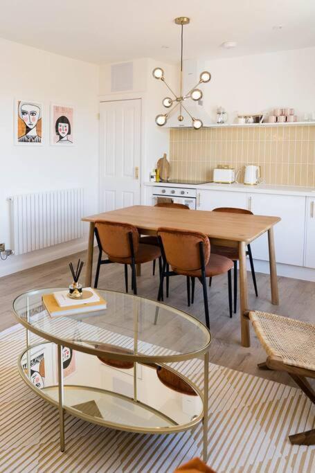 Boutique Central Margate Apt. - Edge Of Old Town! Luaran gambar